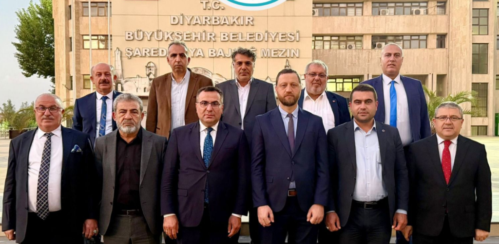 MİL-SEN KONFEDERASYONUNA BAĞLI SENDİKA GENEL BAŞKANLARI DİYARBAKIR’DA BULUŞTU